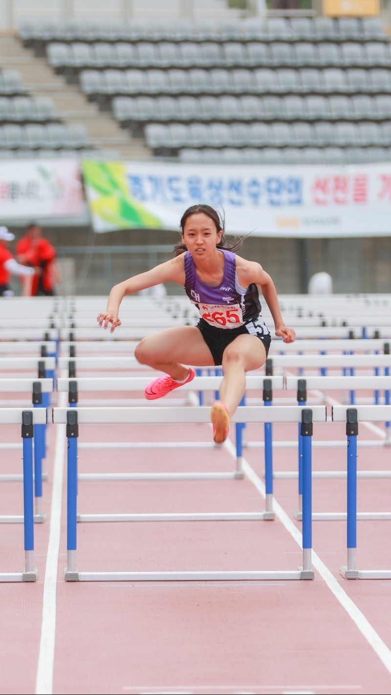 여중부 100m 허들 우승 이다인(배번 265)