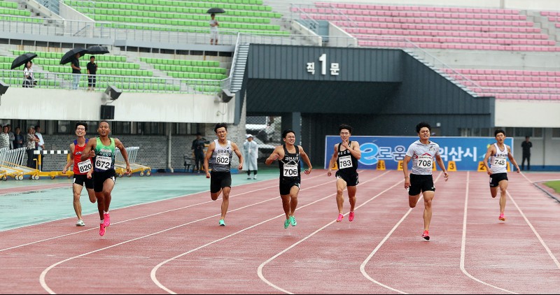 남자부 400m 우승 최기만(부산은행)