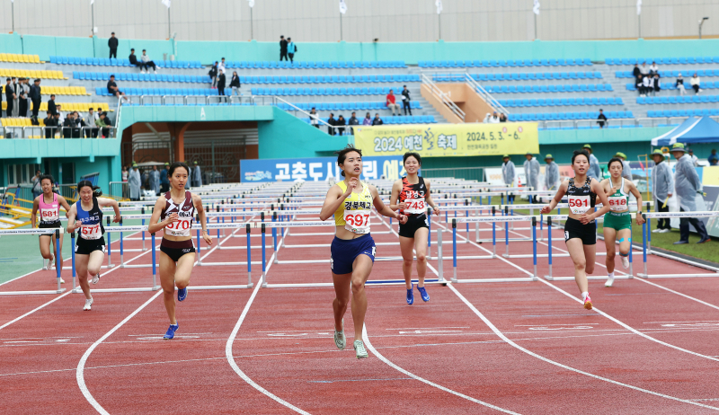 여고부 100m허들 1위 박지영 피니시