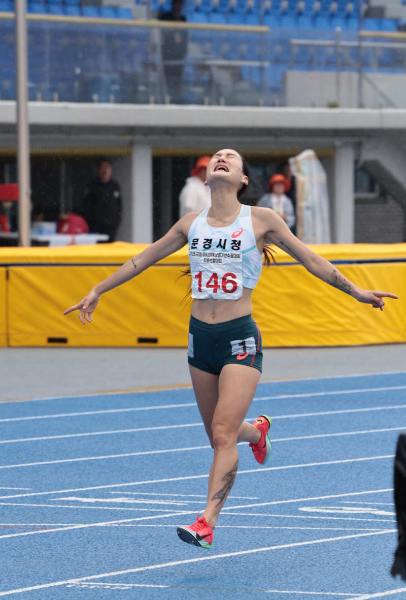 여자부 3000m장애물 한국신기록 조하림