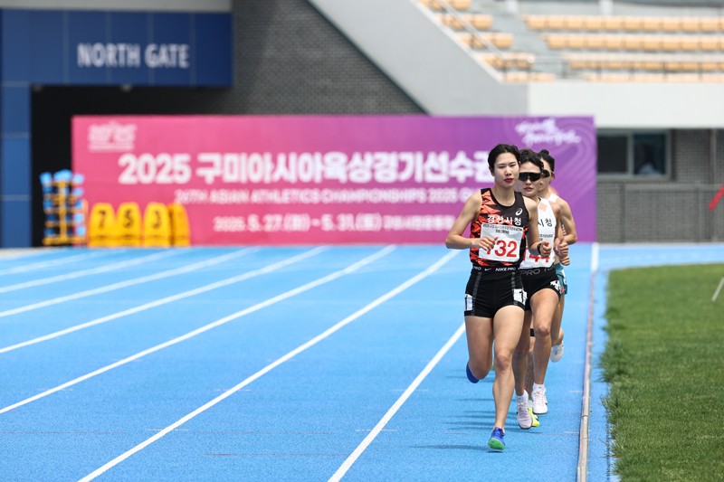 여자 5000m 우승 김유진(132)
