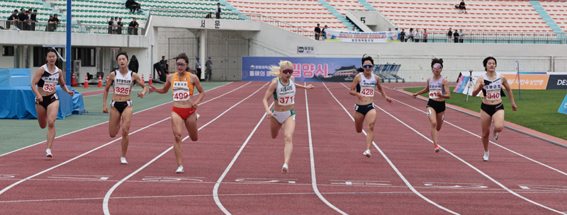 여자부 200m 대회신기록 경신 김주하(시흥시청)