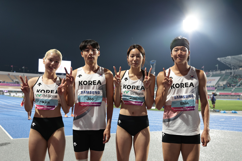 대한민국 혼성 계주팀 한국신기록(김주하, 주승균, 김서윤, 신민규)