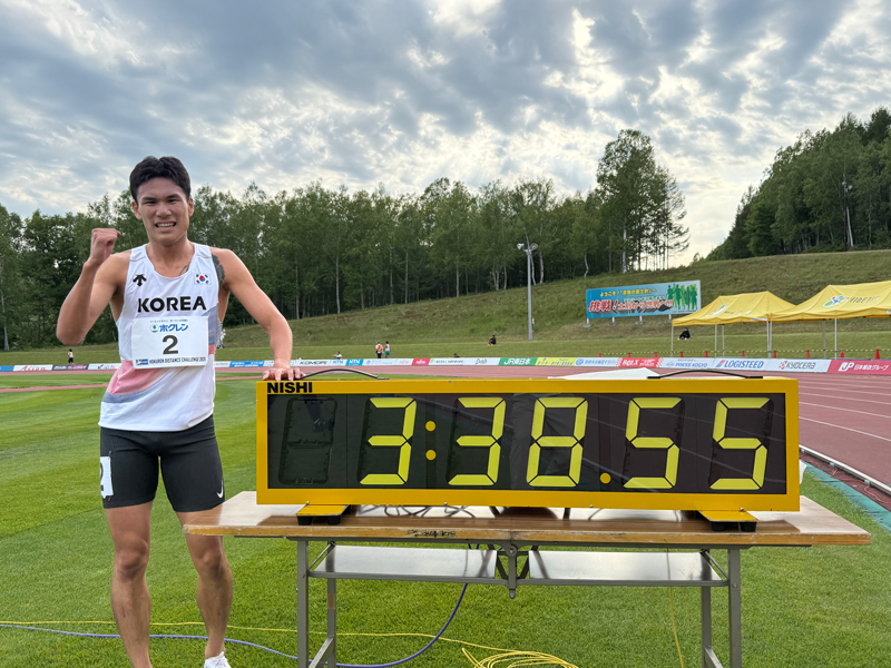  남자 1500m 한국 신기록 이재웅(국군체육부대)