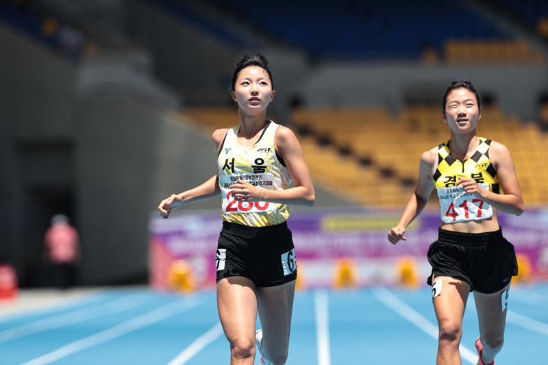 여고부 200m 우승 권예은(286), 대회 3관왕