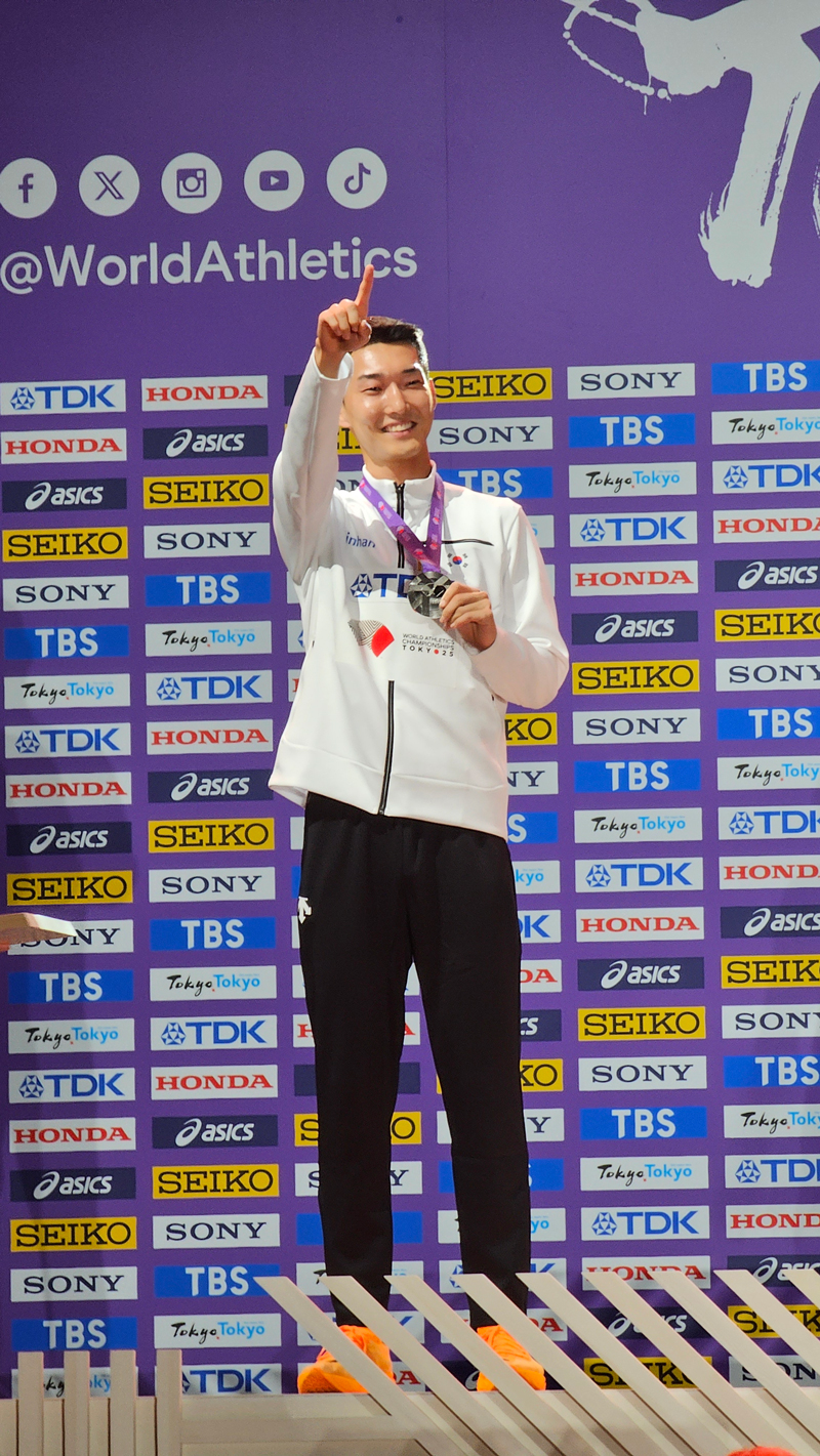 우상혁 세계육상경기선수권대회 남자 높이뛰기 은메달 시상식