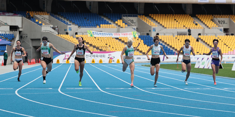 여자부 200m 우승 김소은(309)