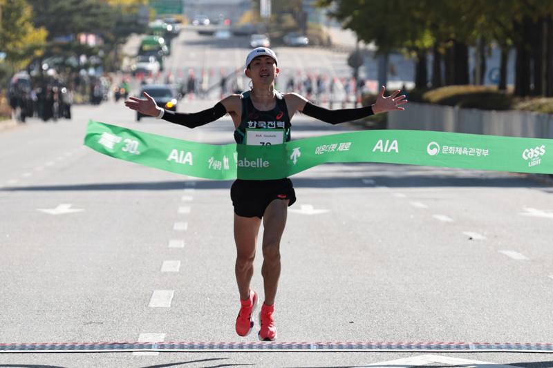 남자 국내부 우승 김홍록(한국전력공사)