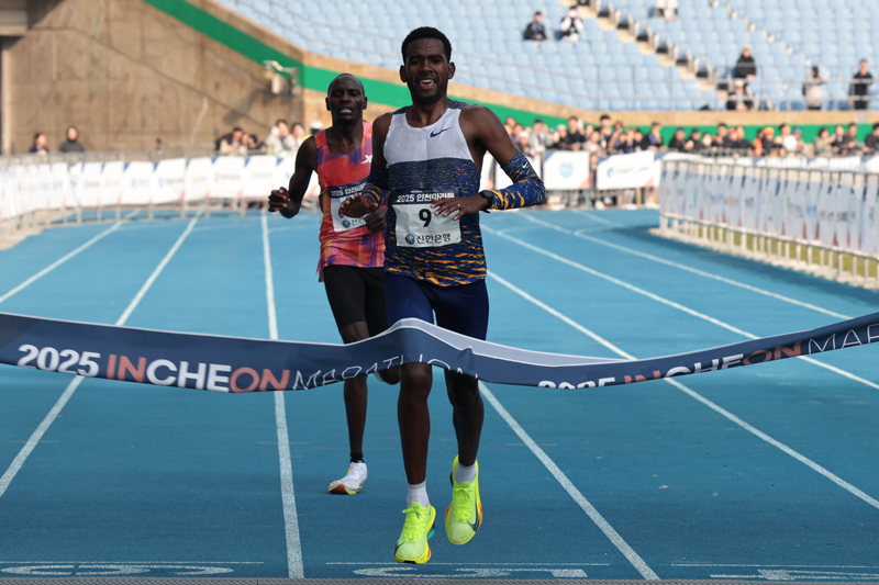 국제 남자부 우승 게르바 베아타 디바바(에티오피아)
