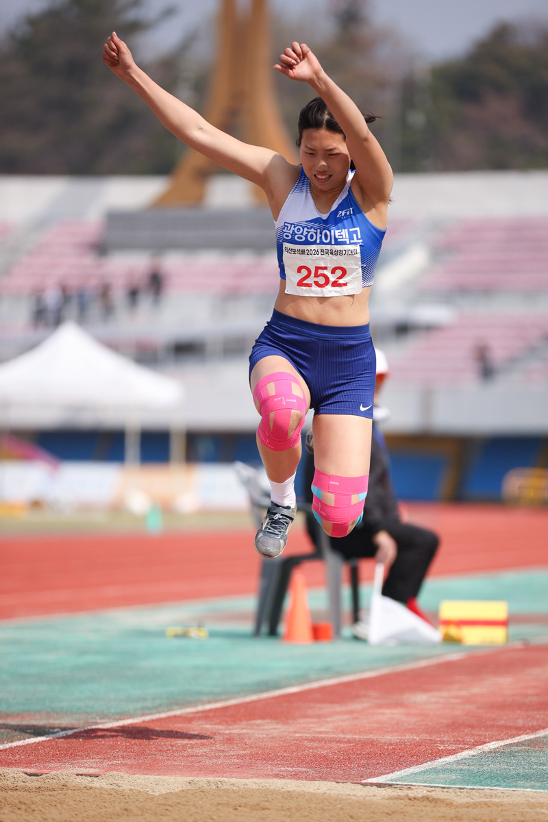 대회 2관왕, 서예지