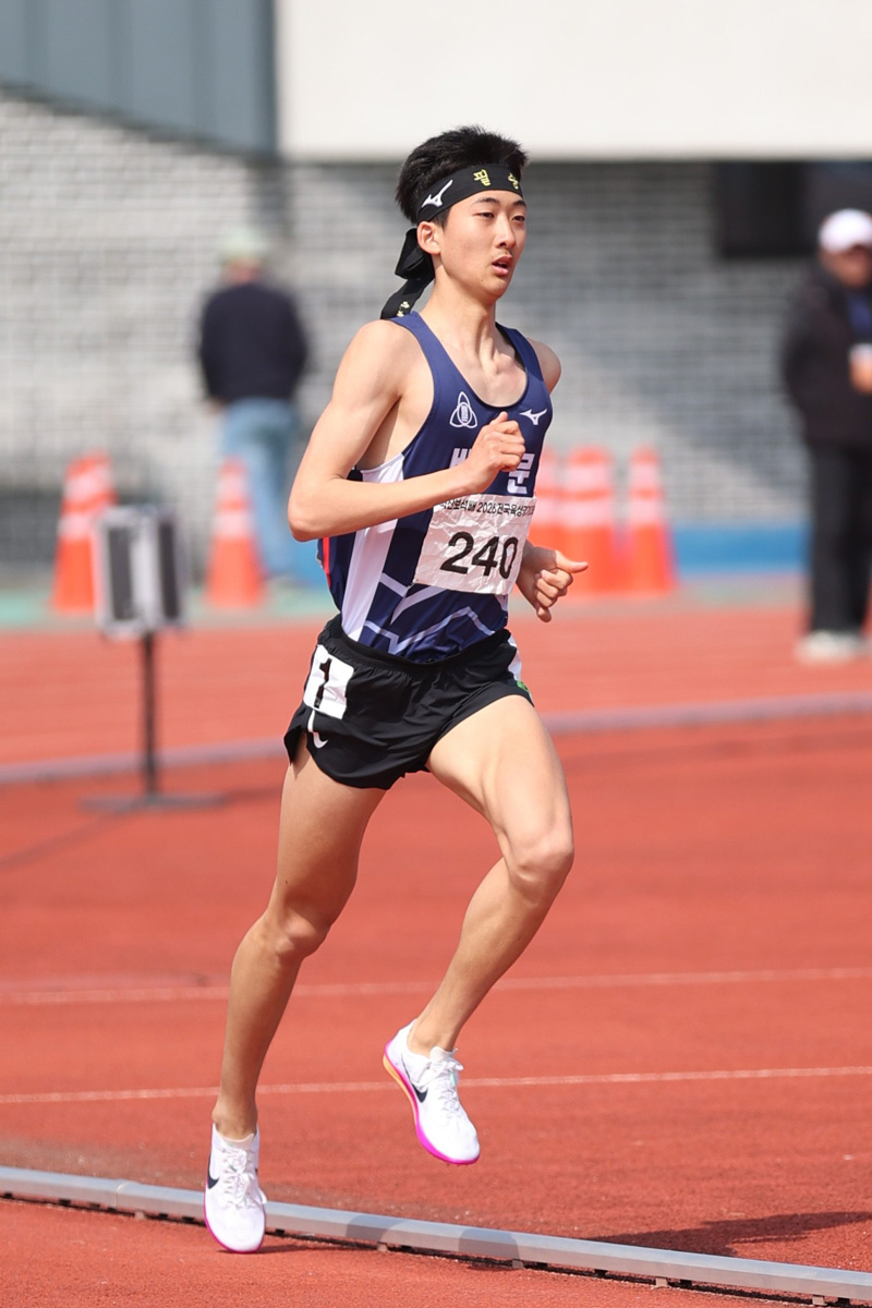 대회 2관왕, 김경운