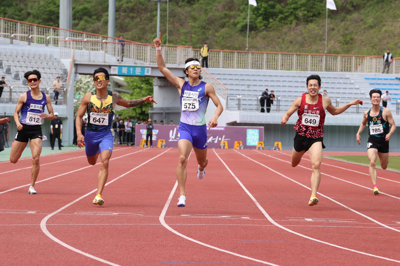남자부 400m 우승 신민규(575)