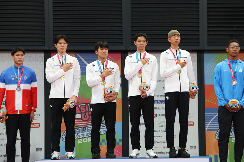¾Æ½Ã¾ÆU20À°»ó°æ±â¼±¼ö±Ç´ëȸ ³²ÀÚ 4x100m ¸±·¹ÀÌ ±Ý¸Þ´Þ (ÃÖ¸íÁø, ±èµ¿Áø, ÃÖ¼º¿ø, Àüä¹Î)