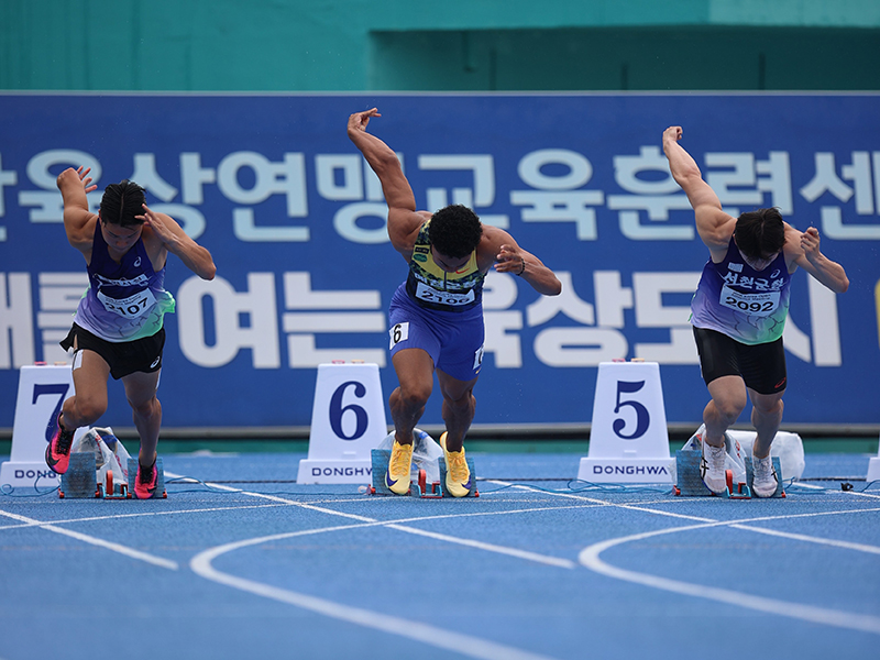 남자 100m 우승 나마디조엘진(2106)