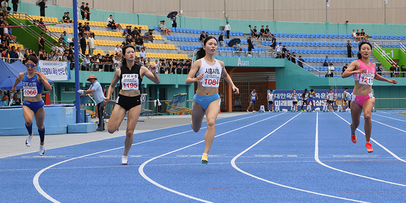 여자일반부 100m 우승 김주하(1084)