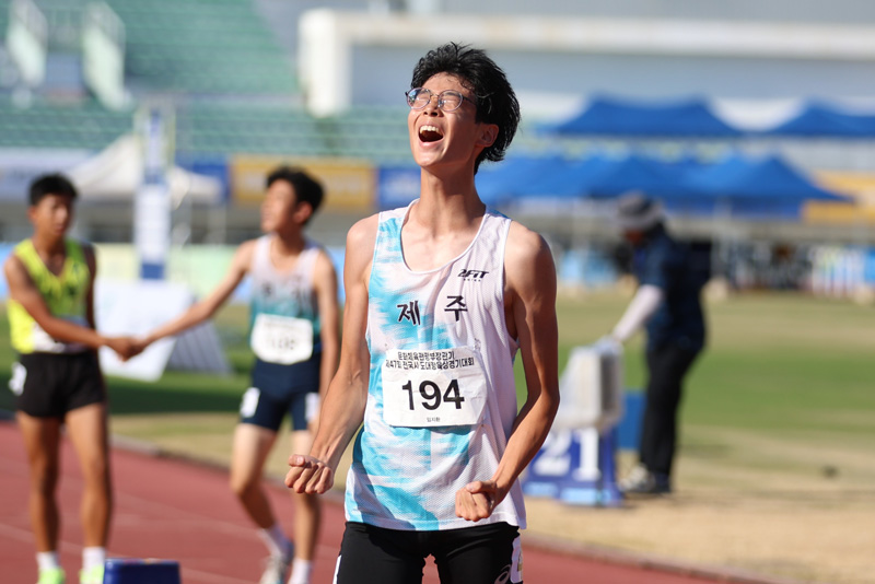 남중부 5종경기 부별한국기록 경신, 임지환(위미중)