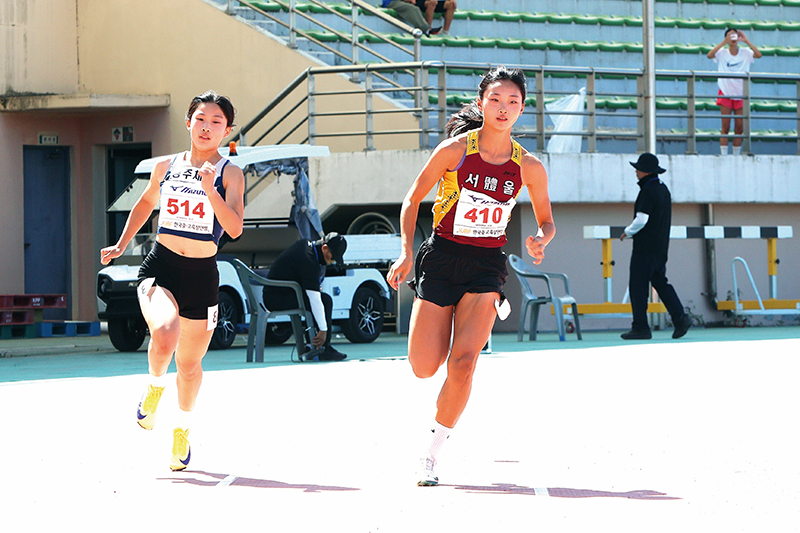 여중부 200m 한국기록 경신 왕서윤